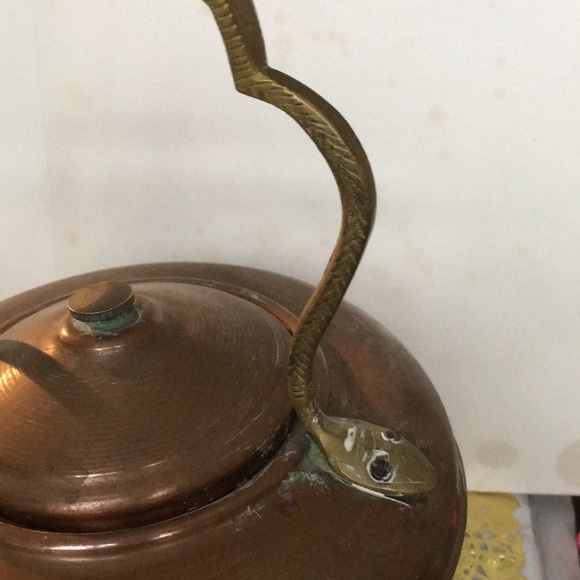 Antique copper and brass large tea kettle, Rome New York - Picture 4 of 6